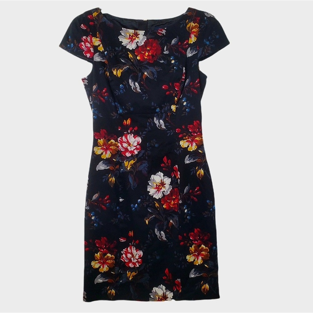 French Connection Black Floral Cap Sleeve Sheath Dress Size 6 Gold Back Zipper